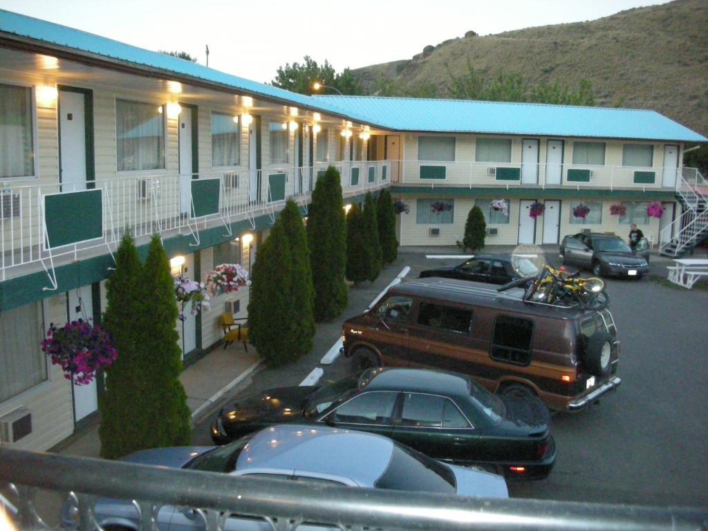 Cache Creek Inn المظهر الخارجي الصورة