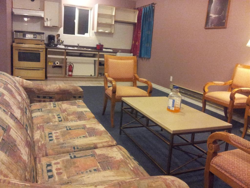 Cache Creek Inn الغرفة الصورة