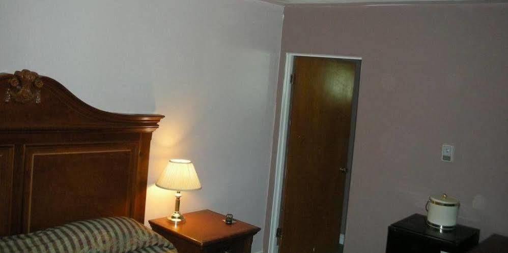 Cache Creek Inn المظهر الخارجي الصورة